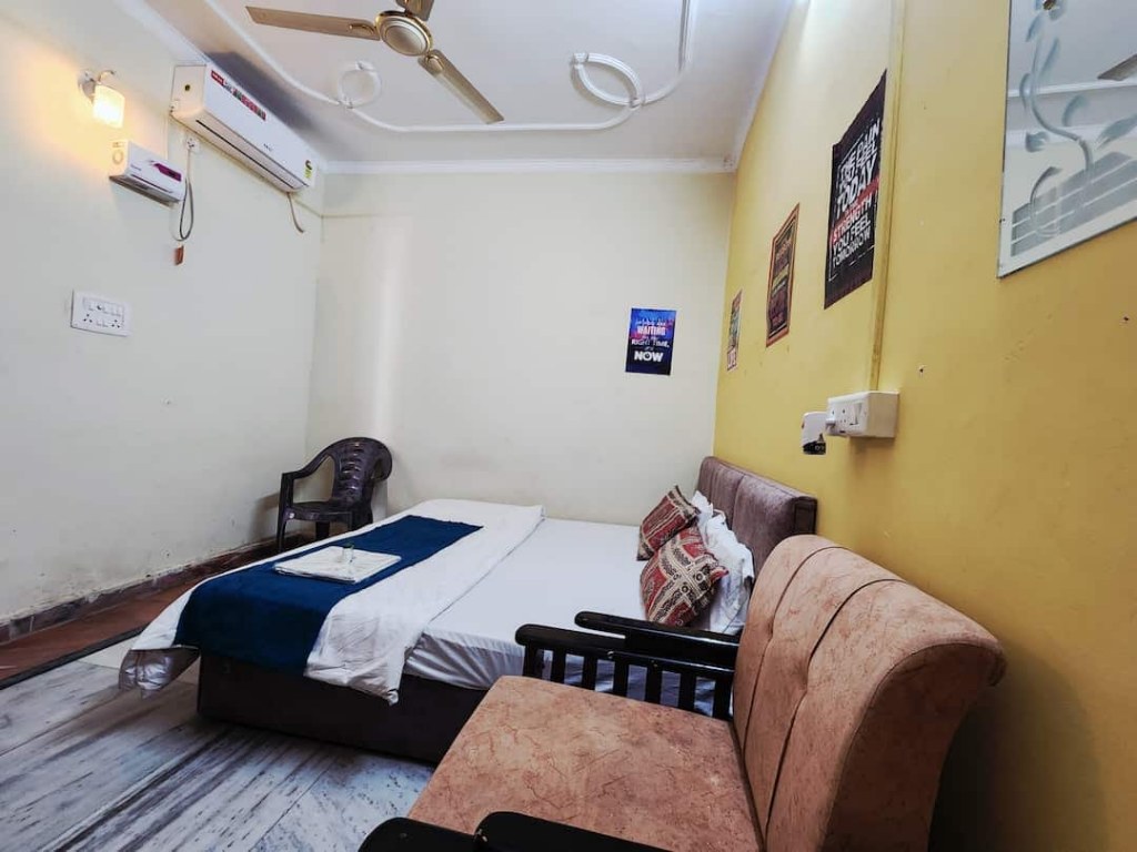 Cozy AC Guest Room Interior